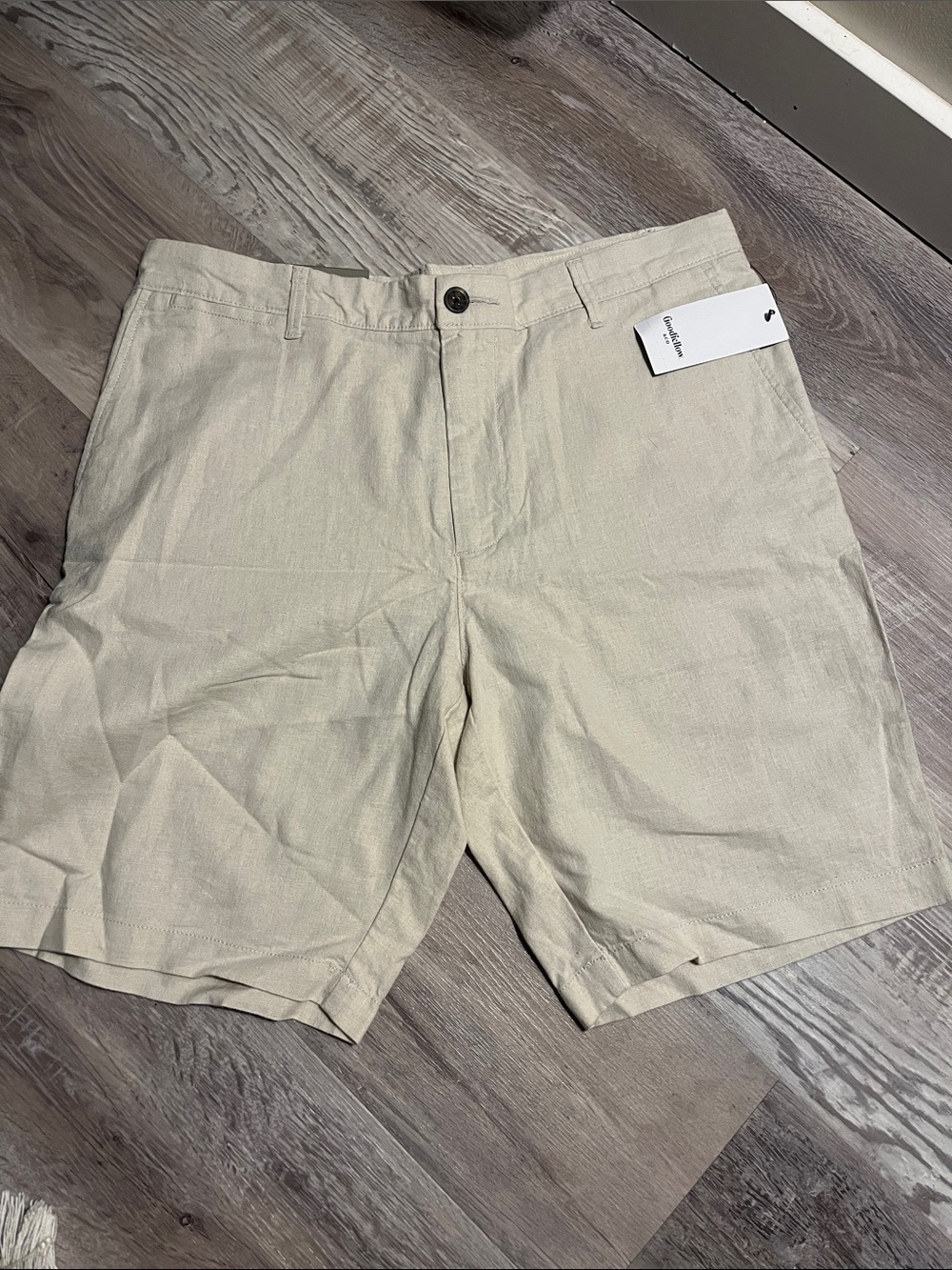 Goodfellow & Co Men's Flat-Front Chino Shorts in Light Beige